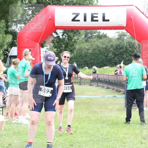 21.06.2026 - 29. Vierlanden-Triathlon Andreas Tolksdorf http://msf.ph/oto/9888473 21.06.2026 11:46:11 Ziel 502, 502 meine-sportfotos.de