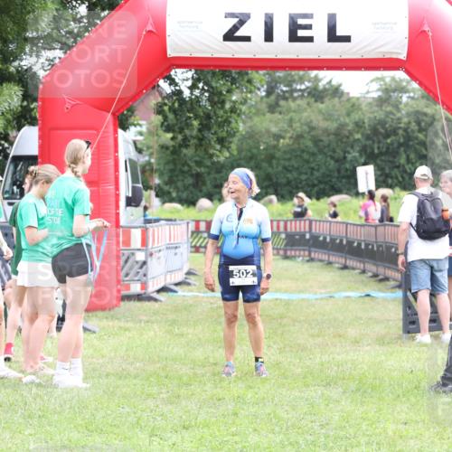 21.06.2026 - 29. Vierlanden-Triathlon Andreas Tolksdorf http://msf.ph/oto/9888503 21.06.2026 11:46:31 Ziel 567, 567 meine-sportfotos.de