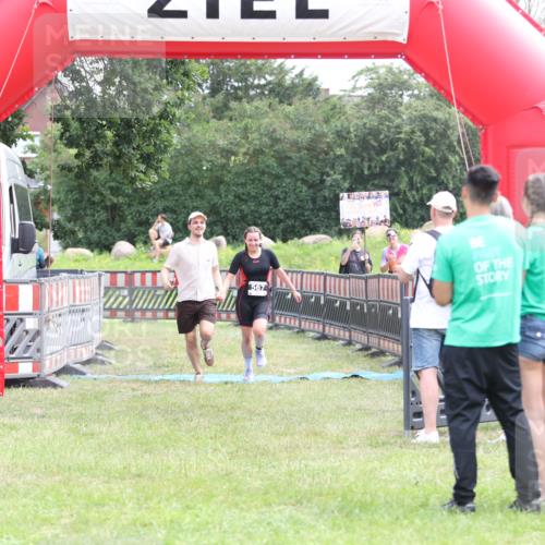 21.06.2026 - 29. Vierlanden-Triathlon Andreas Tolksdorf http://msf.ph/oto/9888512 21.06.2026 11:46:41 Ziel 560, 567, 560, 567 meine-sportfotos.de