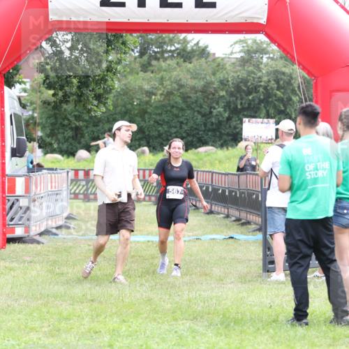 21.06.2026 - 29. Vierlanden-Triathlon Andreas Tolksdorf http://msf.ph/oto/9888524 21.06.2026 11:46:43 Ziel 560, 567, 560, 567 meine-sportfotos.de