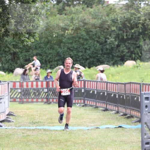 21.06.2026 - 29. Vierlanden-Triathlon Andreas Tolksdorf http://msf.ph/oto/9888574 21.06.2026 11:47:53 Ziel 204, 204 meine-sportfotos.de