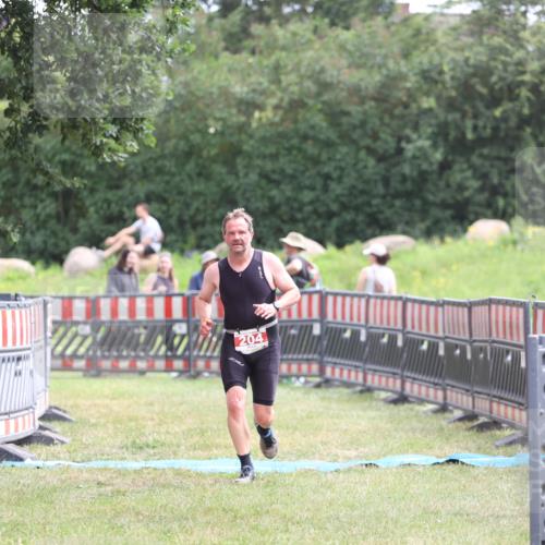 21.06.2026 - 29. Vierlanden-Triathlon Andreas Tolksdorf http://msf.ph/oto/9888578 21.06.2026 11:47:53 Ziel 204, 204 meine-sportfotos.de