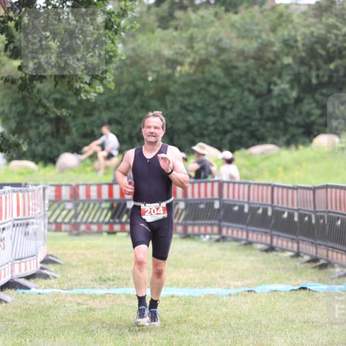 21.06.2026 - 29. Vierlanden-Triathlon Andreas Tolksdorf http://msf.ph/oto/9888583 21.06.2026 11:47:54 Ziel 204, 204 meine-sportfotos.de