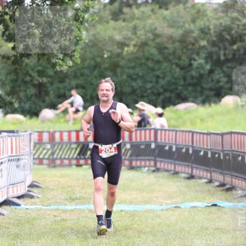 21.06.2026 - 29. Vierlanden-Triathlon Andreas Tolksdorf http://msf.ph/oto/9888584 21.06.2026 11:47:54 Ziel 204, 204 meine-sportfotos.de