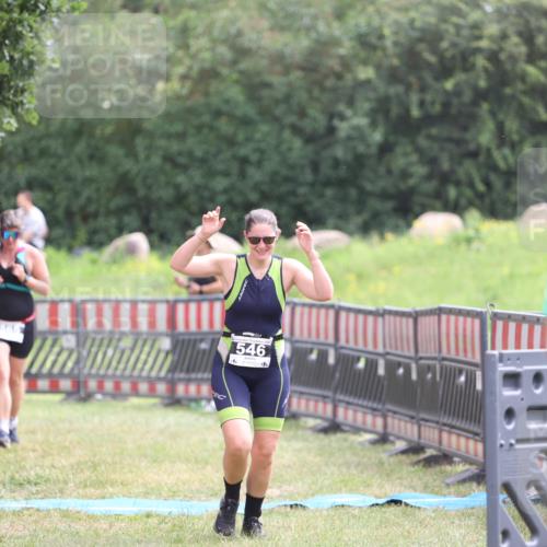 21.06.2026 - 29. Vierlanden-Triathlon Andreas Tolksdorf http://msf.ph/oto/9888586 21.06.2026 11:48:25 Ziel 546, 565, 546, 565 meine-sportfotos.de