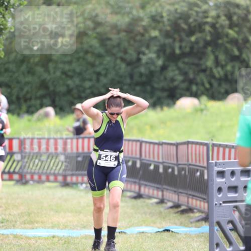 21.06.2026 - 29. Vierlanden-Triathlon Andreas Tolksdorf http://msf.ph/oto/9888591 21.06.2026 11:48:25 Ziel 546, 565, 546, 565 meine-sportfotos.de