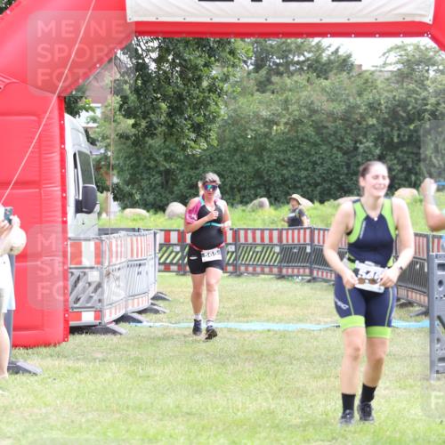 21.06.2026 - 29. Vierlanden-Triathlon Andreas Tolksdorf http://msf.ph/oto/9888594 21.06.2026 11:48:29 Ziel 546, 565, 546, 565 meine-sportfotos.de