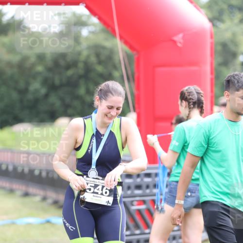 21.06.2026 - 29. Vierlanden-Triathlon Andreas Tolksdorf http://msf.ph/oto/9888607 21.06.2026 11:48:33 Ziel 565, 565 meine-sportfotos.de