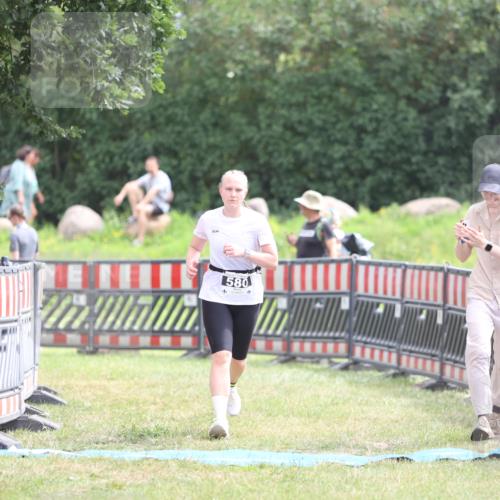 21.06.2026 - 29. Vierlanden-Triathlon Andreas Tolksdorf http://msf.ph/oto/9888622 21.06.2026 11:49:29 Ziel 580, 580 meine-sportfotos.de
