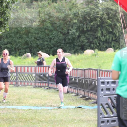 21.06.2026 - 29. Vierlanden-Triathlon Andreas Tolksdorf http://msf.ph/oto/9888645 21.06.2026 11:49:48 Ziel 527, 574, 527, 574 meine-sportfotos.de