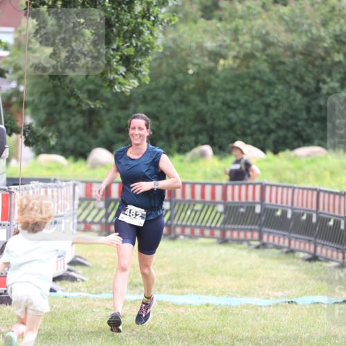 21.06.2026 - 29. Vierlanden-Triathlon Andreas Tolksdorf http://msf.ph/oto/9888669 21.06.2026 11:50:33 Ziel 482, 482 meine-sportfotos.de