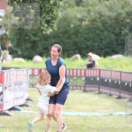 21.06.2026 - 29. Vierlanden-Triathlon Andreas Tolksdorf http://msf.ph/oto/9888677 21.06.2026 11:50:34 Ziel 482, 482 meine-sportfotos.de