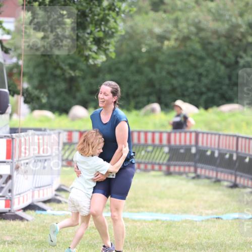 21.06.2026 - 29. Vierlanden-Triathlon Andreas Tolksdorf http://msf.ph/oto/9888679 21.06.2026 11:50:34 Ziel 482, 482 meine-sportfotos.de