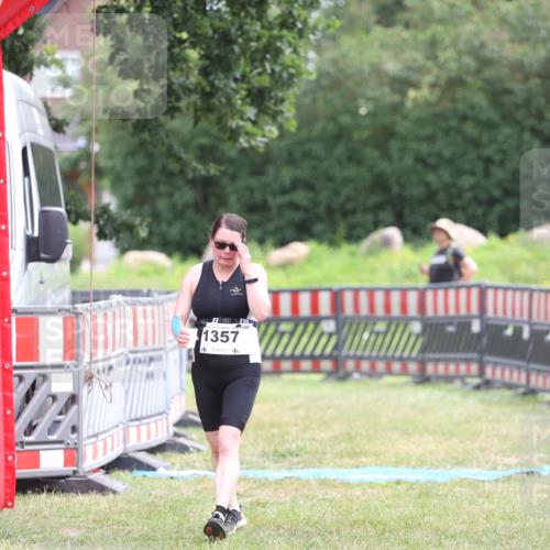 21.06.2026 - 29. Vierlanden-Triathlon Andreas Tolksdorf http://msf.ph/oto/9888684 21.06.2026 11:51:05 Ziel 505, 1357, 505, 1357 meine-sportfotos.de