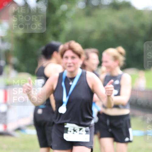21.06.2026 - 29. Vierlanden-Triathlon Andreas Tolksdorf http://msf.ph/oto/9888746 21.06.2026 11:51:37 Ziel 299, 299 meine-sportfotos.de