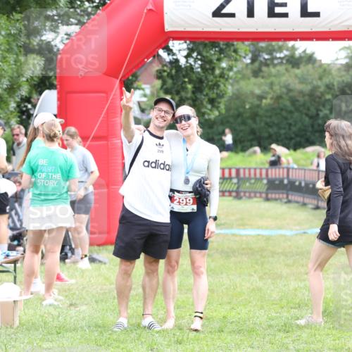 21.06.2026 - 29. Vierlanden-Triathlon Andreas Tolksdorf http://msf.ph/oto/9888753 21.06.2026 11:51:54 Ziel  meine-sportfotos.de