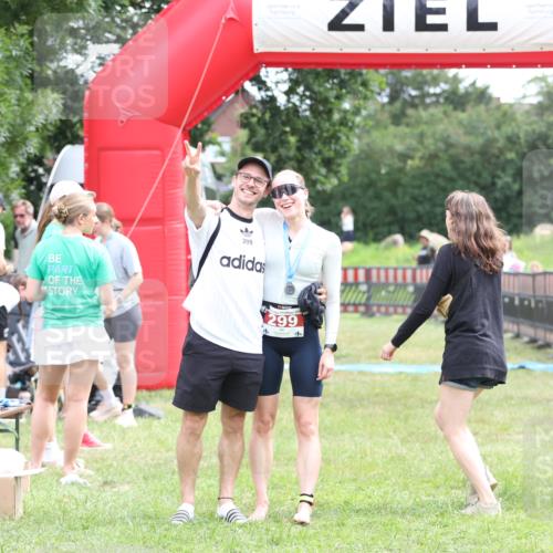 21.06.2026 - 29. Vierlanden-Triathlon Andreas Tolksdorf http://msf.ph/oto/9888755 21.06.2026 11:51:55 Ziel  meine-sportfotos.de