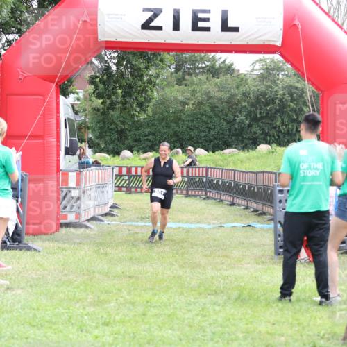 21.06.2026 - 29. Vierlanden-Triathlon Andreas Tolksdorf http://msf.ph/oto/9888787 21.06.2026 11:52:37 Ziel 551, 551 meine-sportfotos.de
