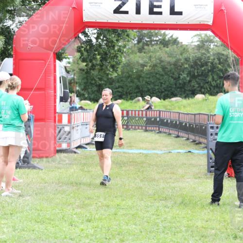 21.06.2026 - 29. Vierlanden-Triathlon Andreas Tolksdorf http://msf.ph/oto/9888792 21.06.2026 11:52:39 Ziel 402, 551, 402, 551 meine-sportfotos.de