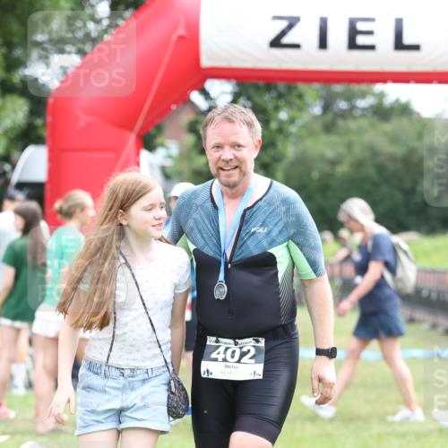 21.06.2026 - 29. Vierlanden-Triathlon Andreas Tolksdorf http://msf.ph/oto/9888813 21.06.2026 11:53:02 Ziel  meine-sportfotos.de