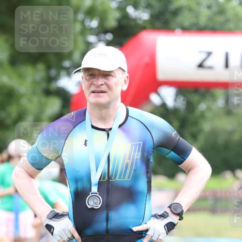 21.06.2026 - 29. Vierlanden-Triathlon Andreas Tolksdorf http://msf.ph/oto/9888820 21.06.2026 11:53:13 Ziel  meine-sportfotos.de