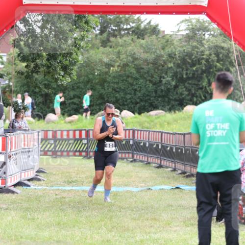 21.06.2026 - 29. Vierlanden-Triathlon Andreas Tolksdorf http://msf.ph/oto/9888821 21.06.2026 11:53:47 Ziel 605, 611, 605, 611 meine-sportfotos.de