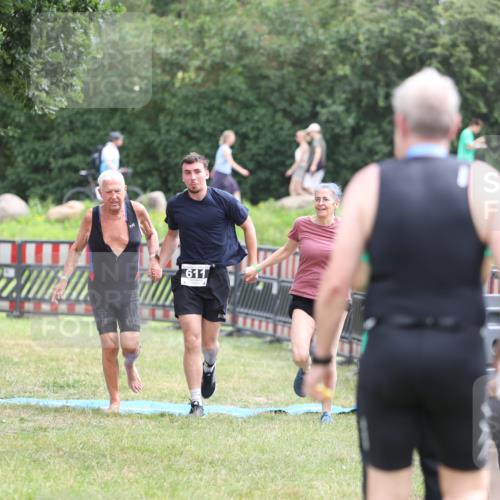 21.06.2026 - 29. Vierlanden-Triathlon Andreas Tolksdorf http://msf.ph/oto/9888831 21.06.2026 11:53:57 Ziel 611, 611 meine-sportfotos.de