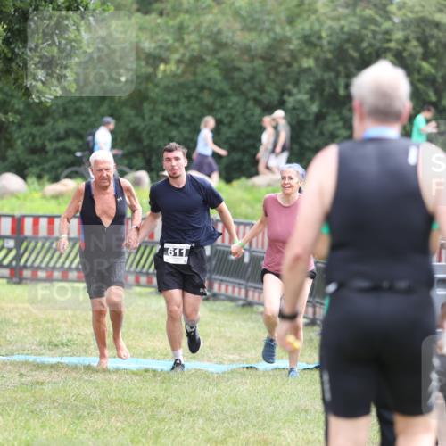 21.06.2026 - 29. Vierlanden-Triathlon Andreas Tolksdorf http://msf.ph/oto/9888832 21.06.2026 11:53:57 Ziel 611, 611 meine-sportfotos.de