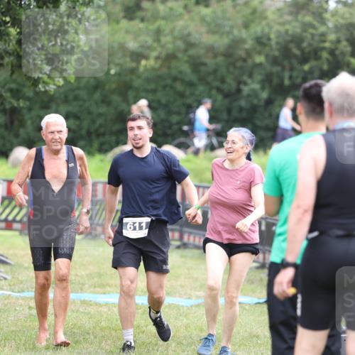 21.06.2026 - 29. Vierlanden-Triathlon Andreas Tolksdorf http://msf.ph/oto/9888839 21.06.2026 11:53:59 Ziel 611, 611 meine-sportfotos.de