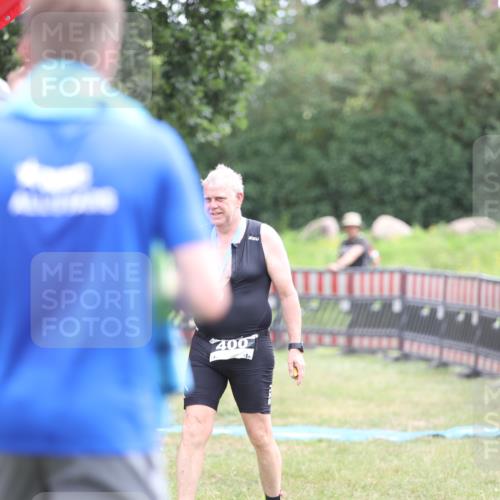 21.06.2026 - 29. Vierlanden-Triathlon Andreas Tolksdorf http://msf.ph/oto/9888842 21.06.2026 11:54:32 Ziel  meine-sportfotos.de