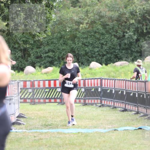 21.06.2026 - 29. Vierlanden-Triathlon Andreas Tolksdorf http://msf.ph/oto/9888849 21.06.2026 11:54:57 Ziel 512, 512 meine-sportfotos.de