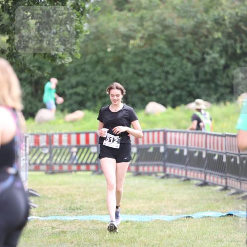 21.06.2026 - 29. Vierlanden-Triathlon Andreas Tolksdorf http://msf.ph/oto/9888855 21.06.2026 11:54:58 Ziel 512, 512 meine-sportfotos.de