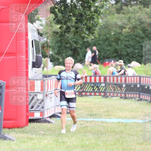 21.06.2026 - 29. Vierlanden-Triathlon Andreas Tolksdorf http://msf.ph/oto/9888892 21.06.2026 11:56:24 Ziel 300, 300 meine-sportfotos.de