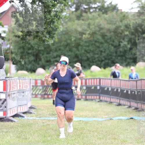 21.06.2026 - 29. Vierlanden-Triathlon Andreas Tolksdorf http://msf.ph/oto/9888898 21.06.2026 11:57:10 Ziel 500, 504, 500, 504 meine-sportfotos.de