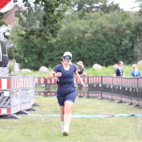 21.06.2026 - 29. Vierlanden-Triathlon Andreas Tolksdorf http://msf.ph/oto/9888902 21.06.2026 11:57:10 Ziel 500, 504, 500, 504 meine-sportfotos.de