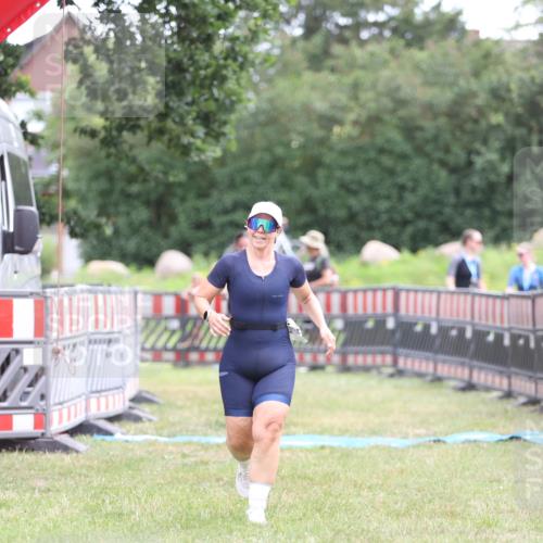 21.06.2026 - 29. Vierlanden-Triathlon Andreas Tolksdorf http://msf.ph/oto/9888904 21.06.2026 11:57:10 Ziel 500, 504, 500, 504 meine-sportfotos.de