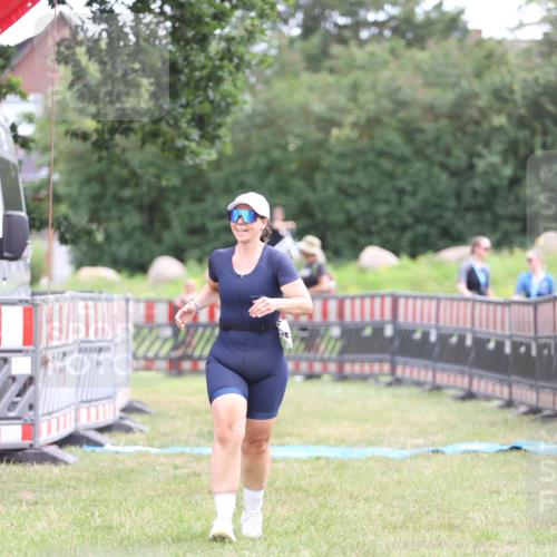 21.06.2026 - 29. Vierlanden-Triathlon Andreas Tolksdorf http://msf.ph/oto/9888908 21.06.2026 11:57:10 Ziel 500, 504, 500, 504 meine-sportfotos.de