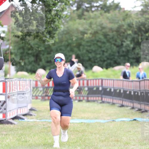21.06.2026 - 29. Vierlanden-Triathlon Andreas Tolksdorf http://msf.ph/oto/9888911 21.06.2026 11:57:10 Ziel 500, 504, 500, 504 meine-sportfotos.de