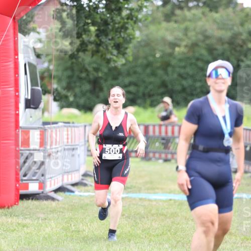 21.06.2026 - 29. Vierlanden-Triathlon Andreas Tolksdorf http://msf.ph/oto/9888912 21.06.2026 11:57:16 Ziel 298, 500, 298, 500 meine-sportfotos.de