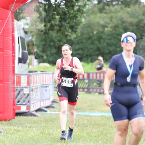 21.06.2026 - 29. Vierlanden-Triathlon Andreas Tolksdorf http://msf.ph/oto/9888916 21.06.2026 11:57:16 Ziel 298, 500, 298, 500 meine-sportfotos.de