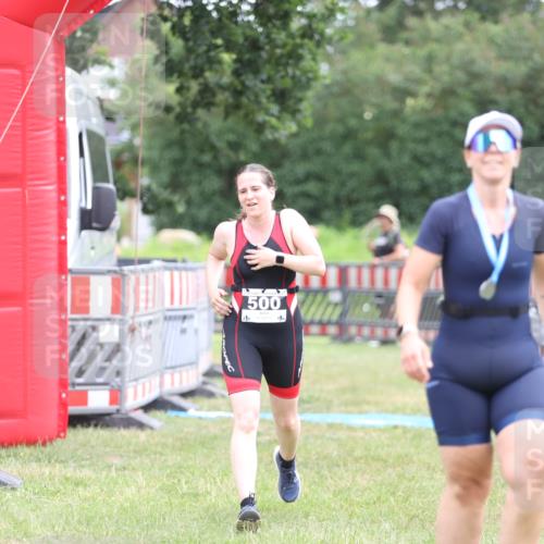 21.06.2026 - 29. Vierlanden-Triathlon Andreas Tolksdorf http://msf.ph/oto/9888918 21.06.2026 11:57:16 Ziel 298, 500, 298, 500 meine-sportfotos.de