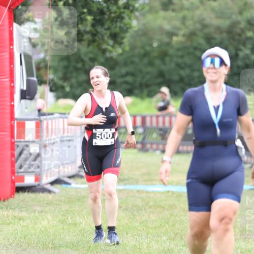 21.06.2026 - 29. Vierlanden-Triathlon Andreas Tolksdorf http://msf.ph/oto/9888923 21.06.2026 11:57:16 Ziel 298, 500, 298, 500 meine-sportfotos.de