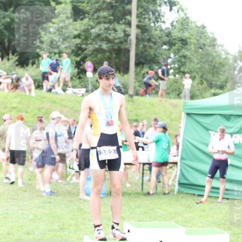 21.06.2026 - 29. Vierlanden-Triathlon Andreas Tolksdorf http://msf.ph/oto/9888926 21.06.2026 11:58:08 Ziel 510, 510 meine-sportfotos.de