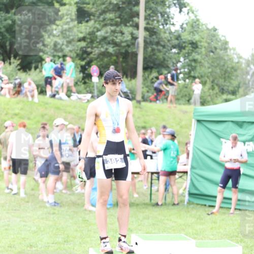 21.06.2026 - 29. Vierlanden-Triathlon Andreas Tolksdorf http://msf.ph/oto/9888927 21.06.2026 11:58:08 Ziel 510, 510 meine-sportfotos.de
