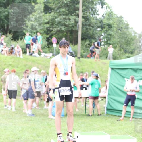 21.06.2026 - 29. Vierlanden-Triathlon Andreas Tolksdorf http://msf.ph/oto/9888929 21.06.2026 11:58:08 Ziel 510, 510 meine-sportfotos.de