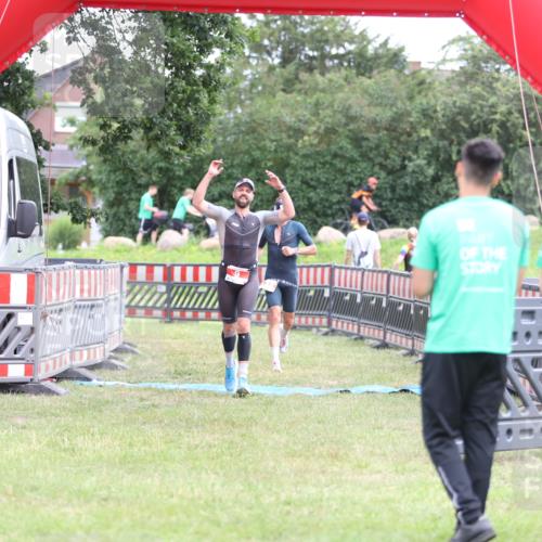 21.06.2026 - 29. Vierlanden-Triathlon Andreas Tolksdorf http://msf.ph/oto/9889113 21.06.2026 12:19:34 Ziel 9, 132, 9, 132 meine-sportfotos.de