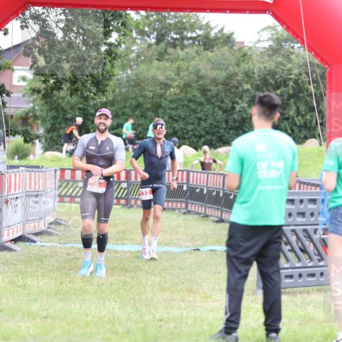 21.06.2026 - 29. Vierlanden-Triathlon Andreas Tolksdorf http://msf.ph/oto/9889130 21.06.2026 12:19:35 Ziel 9, 132, 9, 132 meine-sportfotos.de