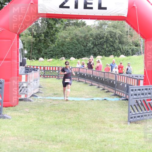 21.06.2026 - 29. Vierlanden-Triathlon Andreas Tolksdorf http://msf.ph/oto/9889136 21.06.2026 12:22:28 Ziel 294, 294 meine-sportfotos.de