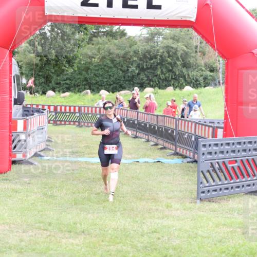 21.06.2026 - 29. Vierlanden-Triathlon Andreas Tolksdorf http://msf.ph/oto/9889152 21.06.2026 12:22:30 Ziel 294, 294 meine-sportfotos.de