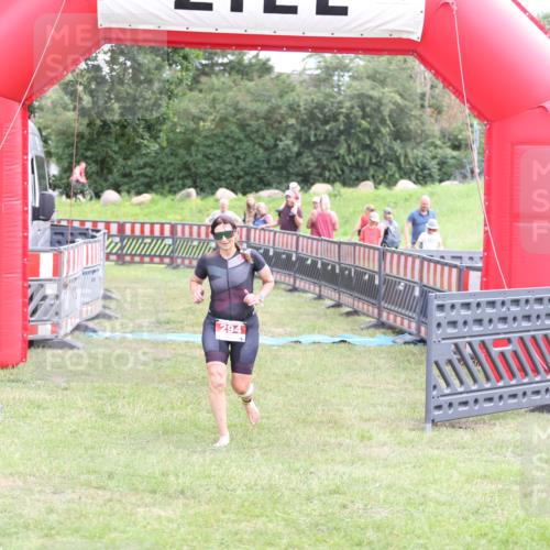 21.06.2026 - 29. Vierlanden-Triathlon Andreas Tolksdorf http://msf.ph/oto/9889158 21.06.2026 12:22:30 Ziel 294, 294 meine-sportfotos.de